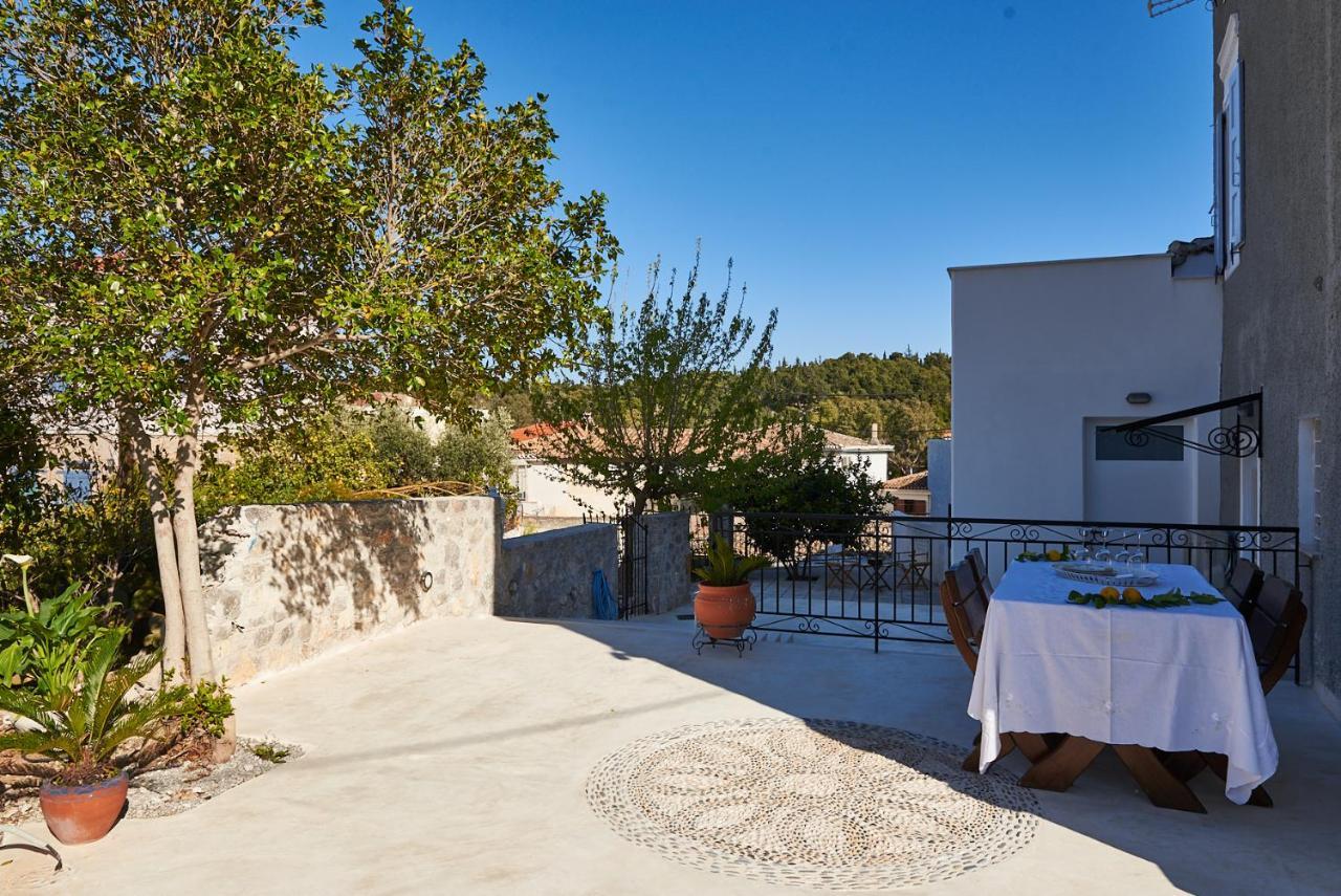 Galaxidaki 1857 Guesthouse Galaxídhion Dış mekan fotoğraf